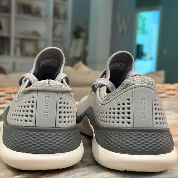 Men’s CROCS LiteRide 360 Pacer lace up grey sneakers- Size 9 - Picture 4 of 7